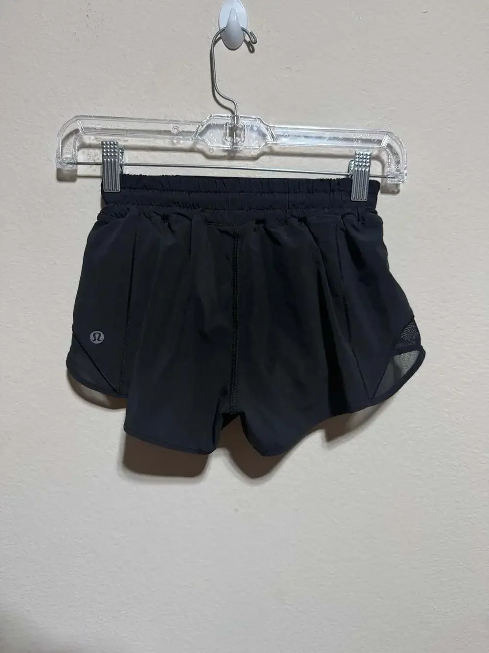 Lululemon Speed Up Mid-Rise Lined Running Shorts 2.5